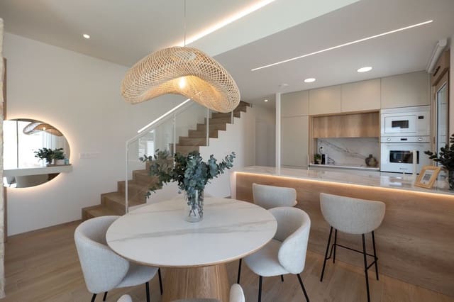 3 sovrum Radhus till salu i Los Alcázares med pool garage - 439 000 € (Ref: 9848207)