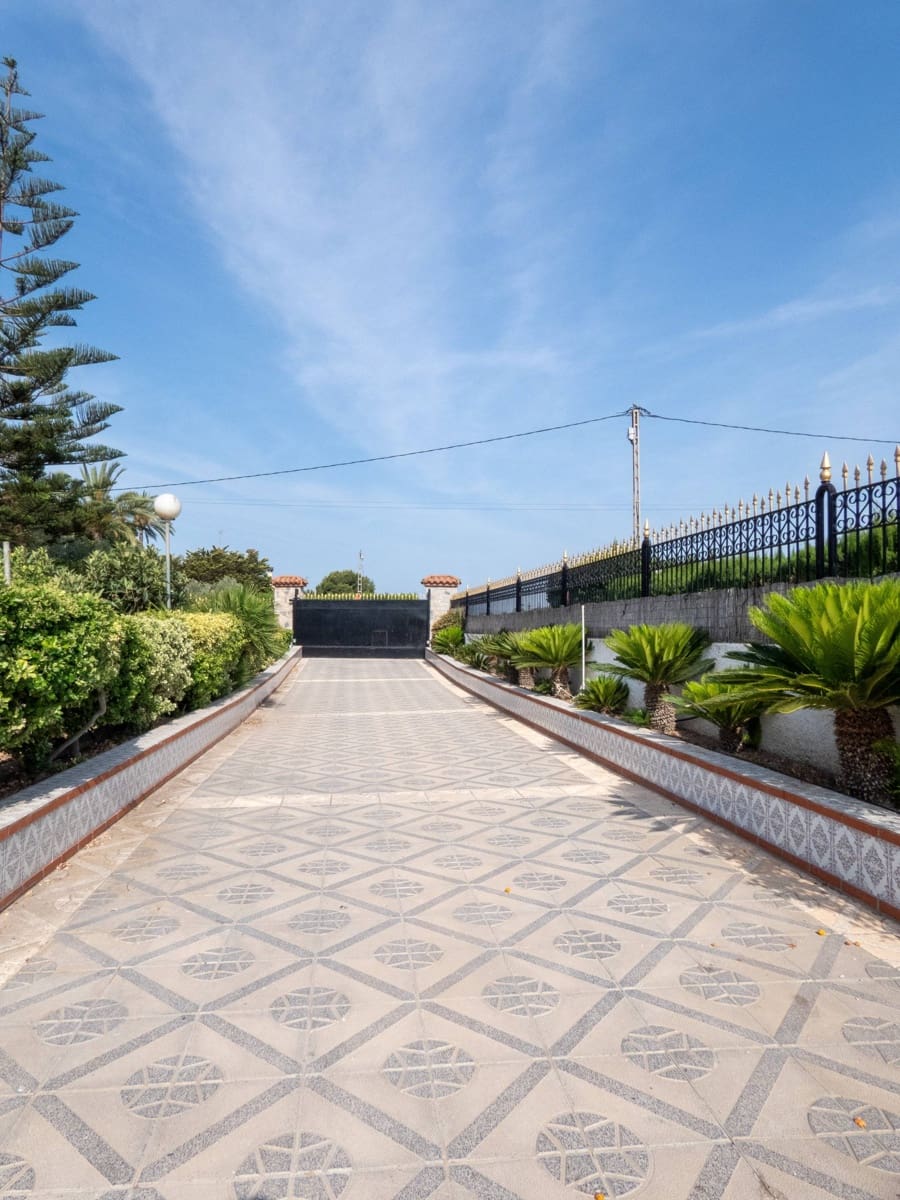 4 slaapkamer Villa te koop in Daimes met zwembad - € 475.000 (Ref: 9491748)