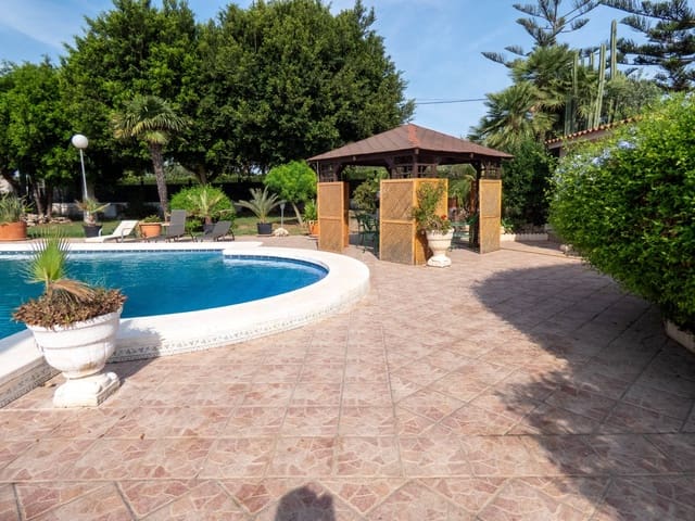 4 slaapkamer Villa te koop in Daimes, Elche / Elx met zwembad - € 475.000 (Ref: 9491748)