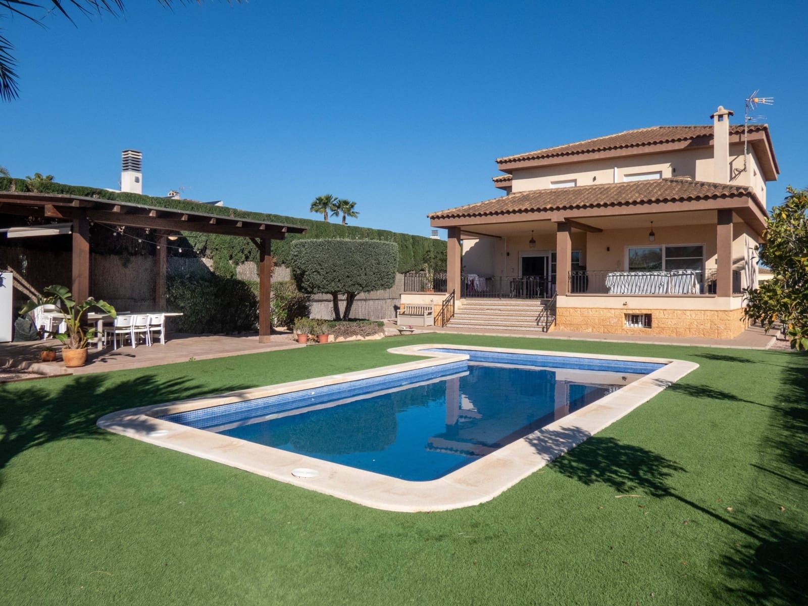4 bedroom Villa for sale in Valverde with pool - € 589,900 (Ref: 9491751)
