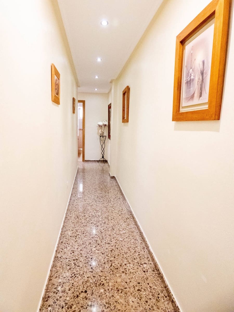 3 bedroom Flat for sale in Elche / Elx with garage - € 178,500 (Ref: 9491756)