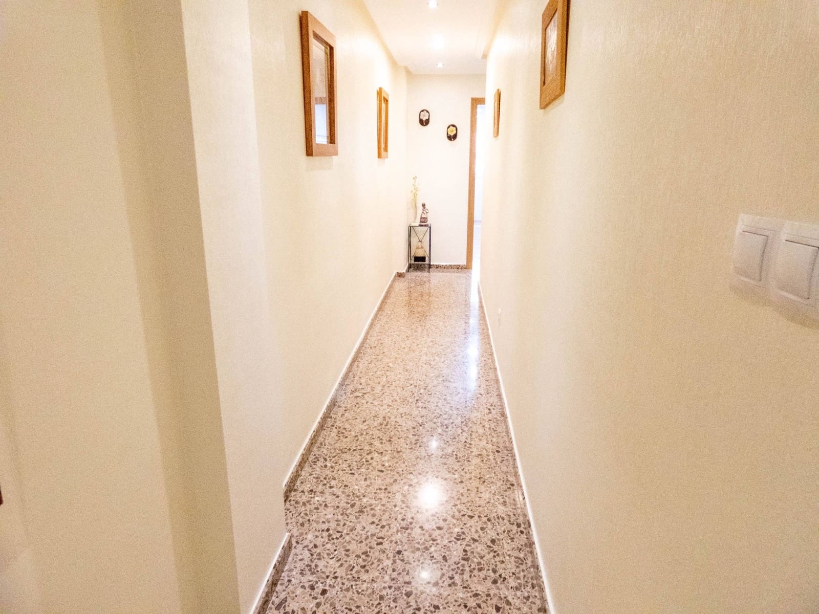 3 bedroom Flat for sale in Elche / Elx with garage - € 178,500 (Ref: 9491756)
