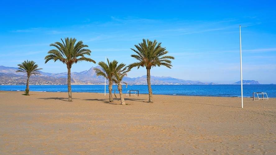 3 makuuhuone Asunto myytävänä paikassa Playa de San Juan mukana uima-altaan 
autotalli - 569 000 € (Ref: 9491759)