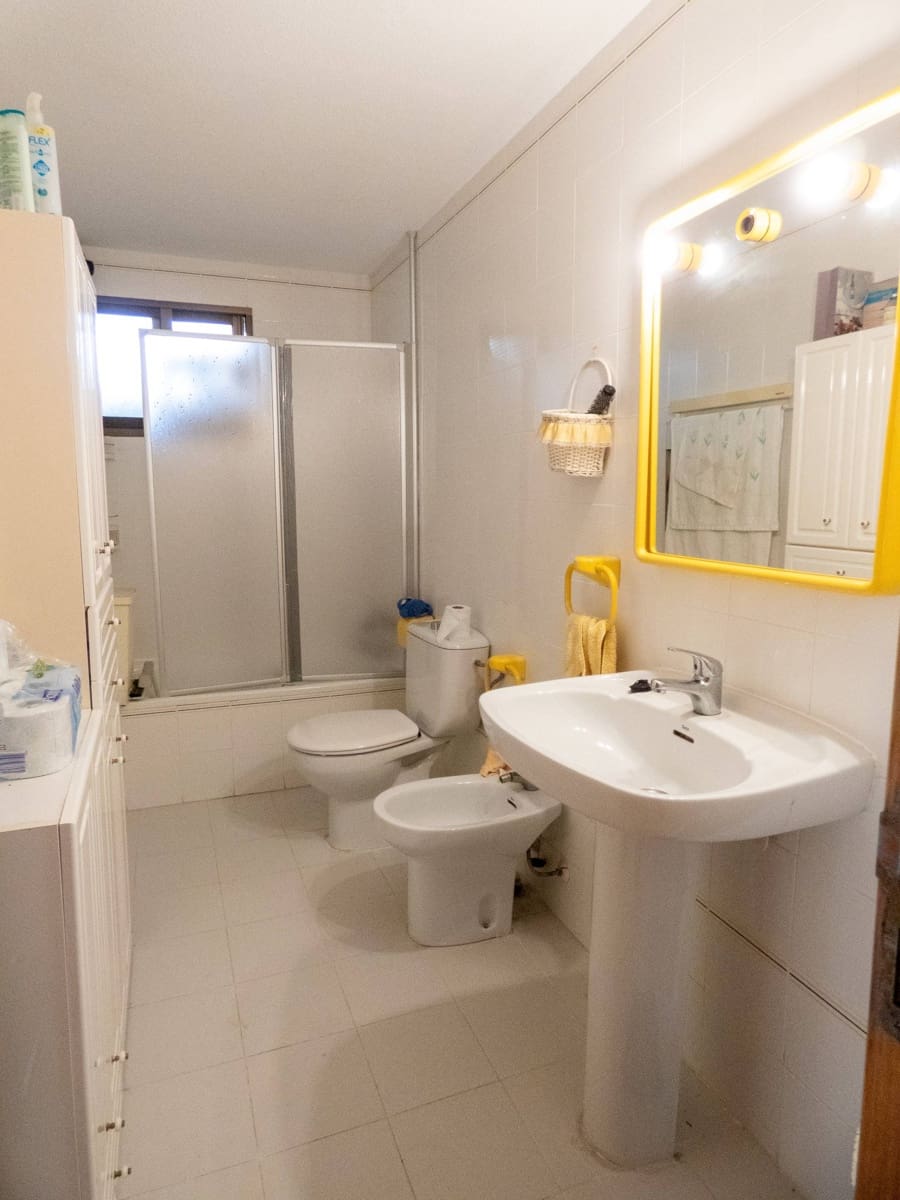 3 makuuhuone Asunto myytävänä paikassa Playa de San Juan mukana uima-altaan 
autotalli - 569 000 € (Ref: 9491759)