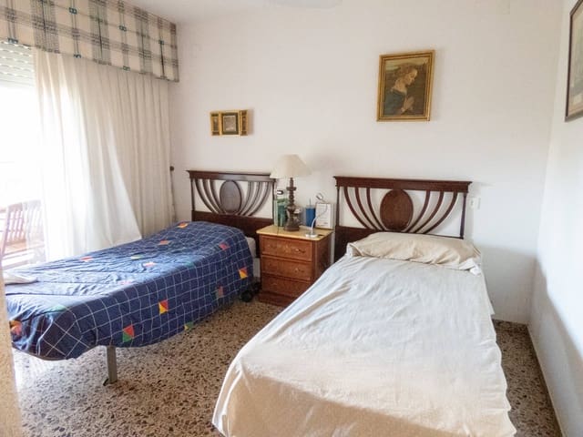 3 makuuhuone Asunto myytävänä paikassa Playa de San Juan, Alicante kaupunki mukana uima-altaan 
autotalli - 569 000 € (Ref: 9491759)