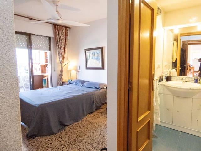 3 makuuhuone Asunto myytävänä paikassa Playa de San Juan, Alicante kaupunki mukana uima-altaan 
autotalli - 569 000 € (Ref: 9491759)