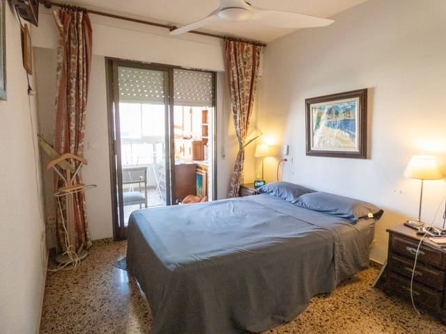 3 makuuhuone Asunto myytävänä paikassa Playa de San Juan, Alicante kaupunki mukana uima-altaan 
autotalli - 569 000 € (Ref: 9491759)