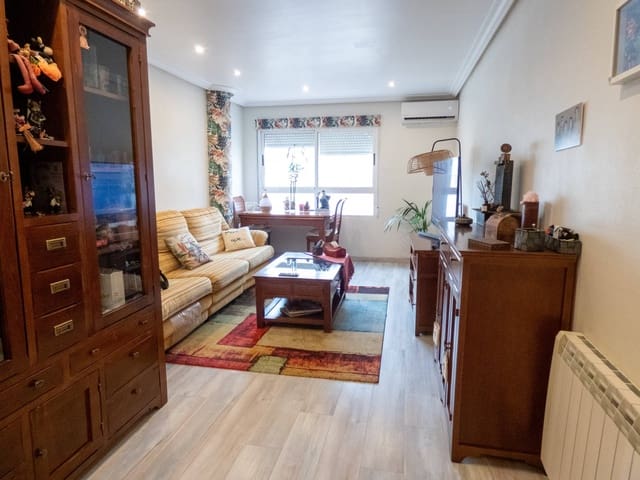 3 slaapkamer Flat te koop in Altabix, Elche / Elx met garage - € 220.000 (Ref: 9491760)