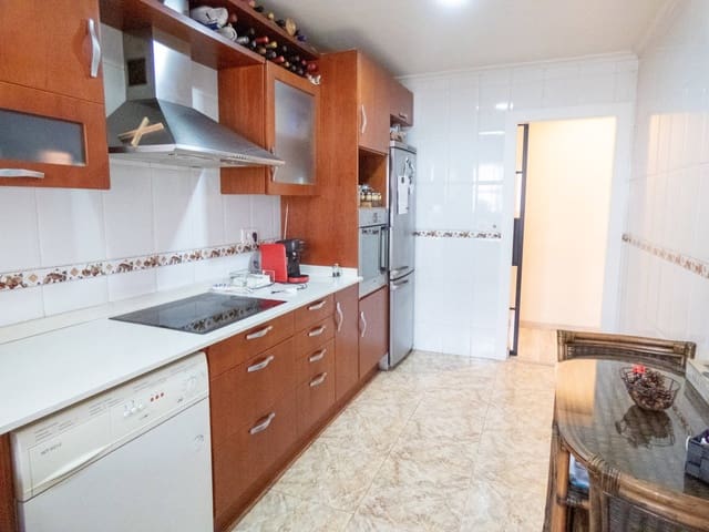 3 slaapkamer Flat te koop in Altabix, Elche / Elx met garage - € 220.000 (Ref: 9491760)