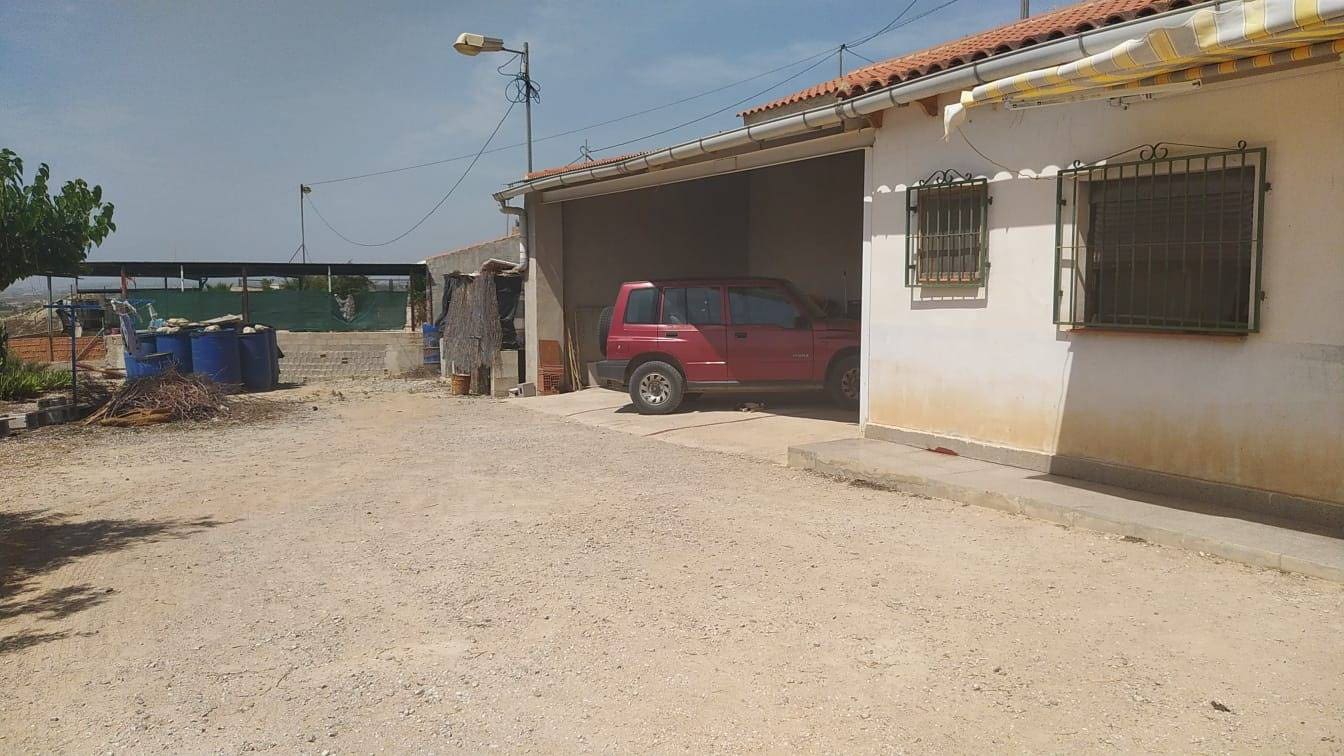 Finca/Casa Rural de 5 habitaciones en Abanilla en venta - 140.000 € (Ref: 9491762)