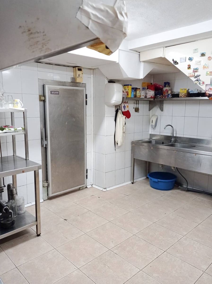 4 sovrum Villa till salu i Polop med pool - 480 000 € (Ref: 9491765)