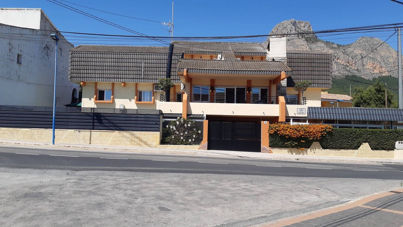 4 sovrum Villa till salu i Polop med pool - 480 000 € (Ref: 9491765)