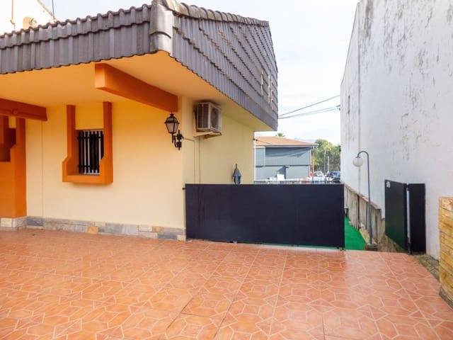 4 Zimmer Villa zu verkaufen in Polop mit Pool - 480.000 € (Ref: 9491765)