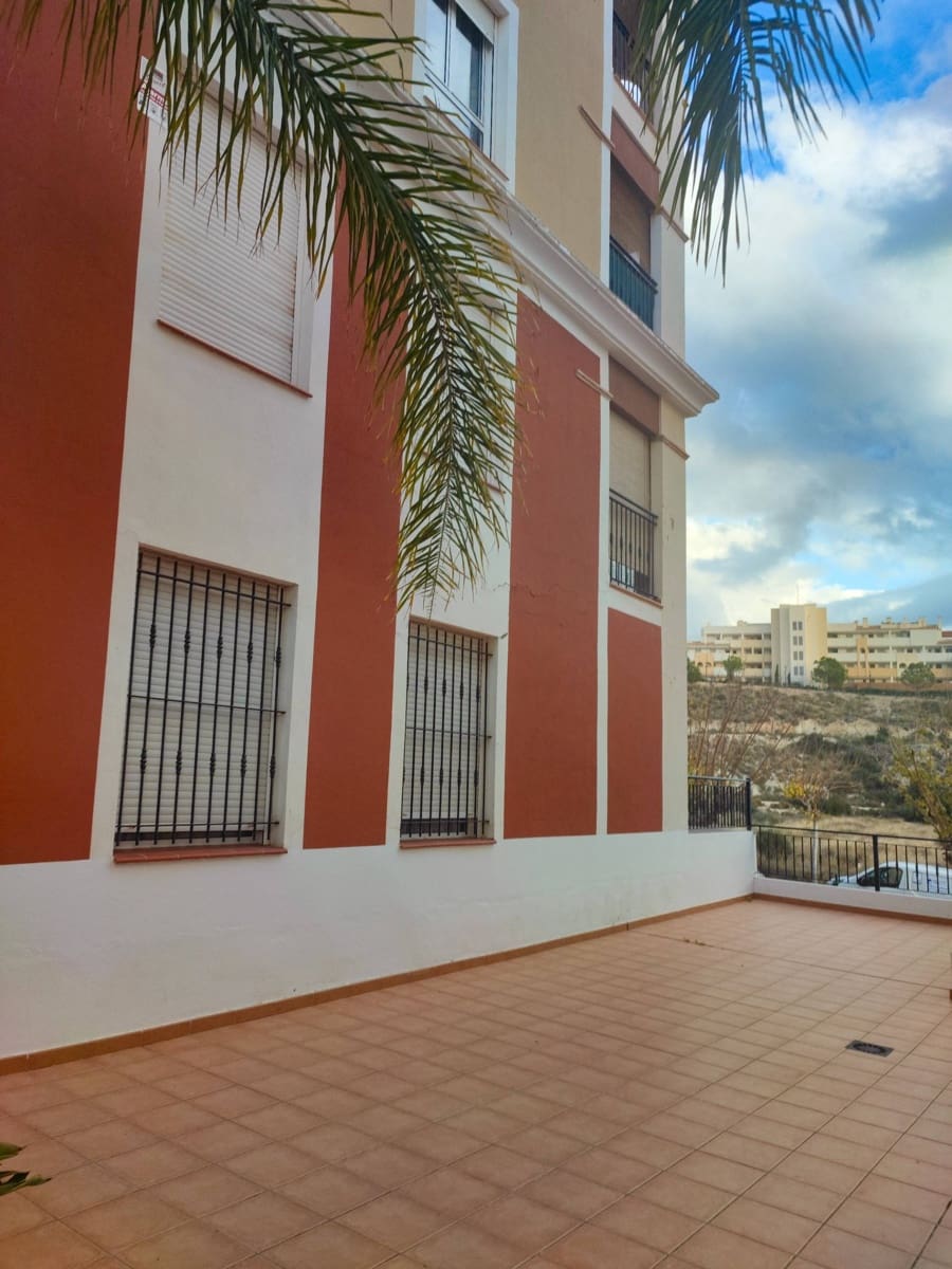 2 bedroom Flat for sale in Muchamiel / Mutxamel with pool - € 194,000 (Ref: 9491767)