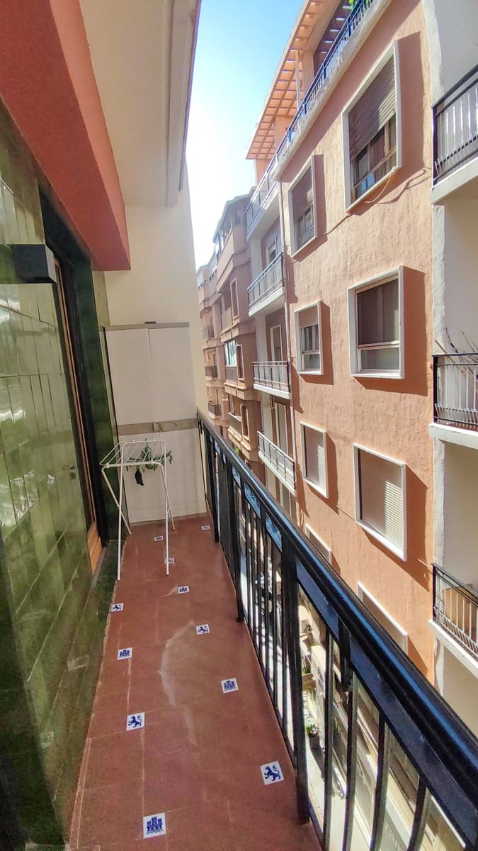 2 bedroom Flat for rent in Elche / Elx - € 1,200 (Ref: 9491768)