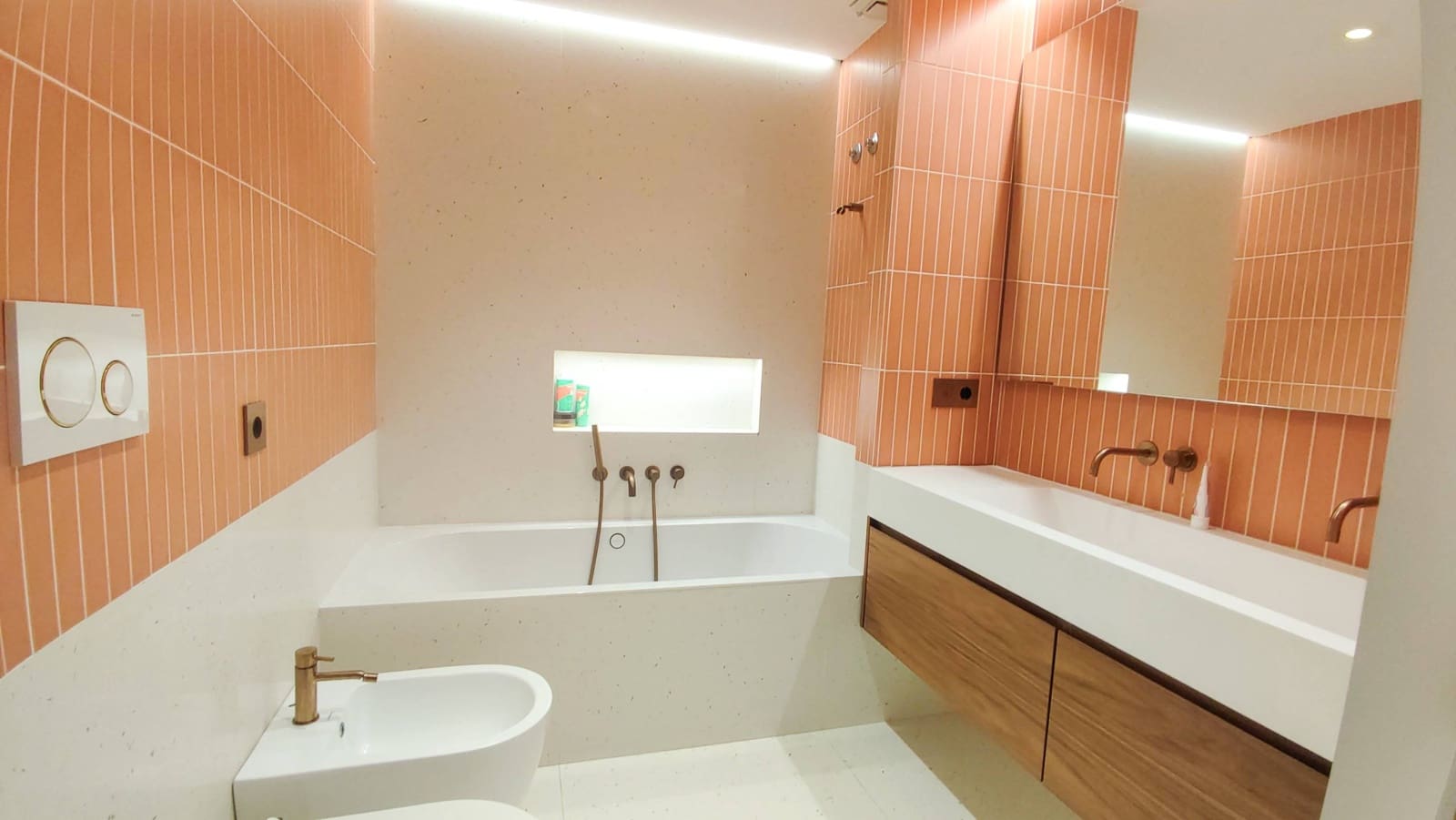 2 bedroom Flat for rent in Elche / Elx - € 1,200 (Ref: 9491768)