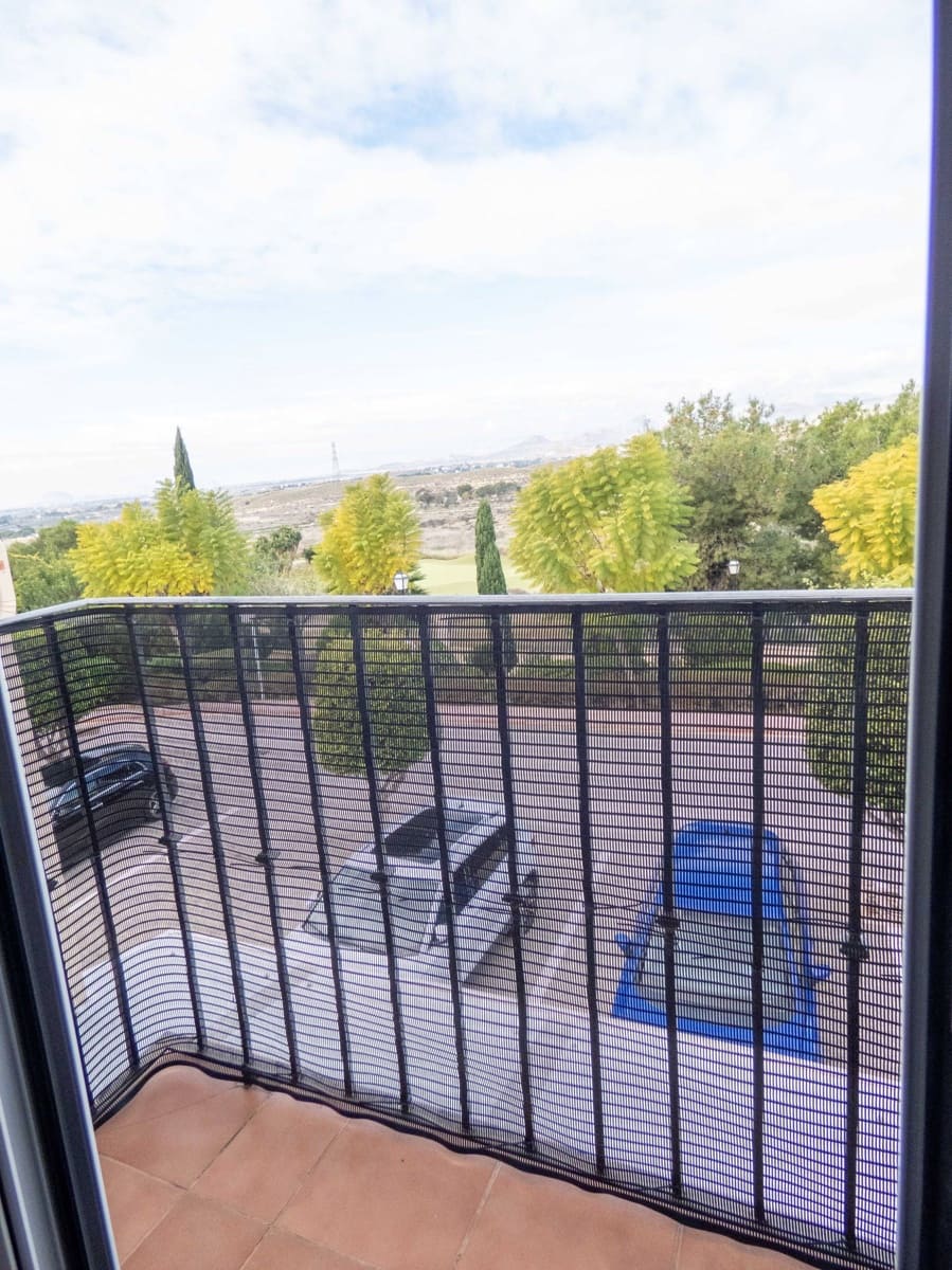 3 slaapkamer Rijtjeshuis te koop in Muchamiel / Mutxamel met zwembad - € 220.000 (Ref: 9530841)