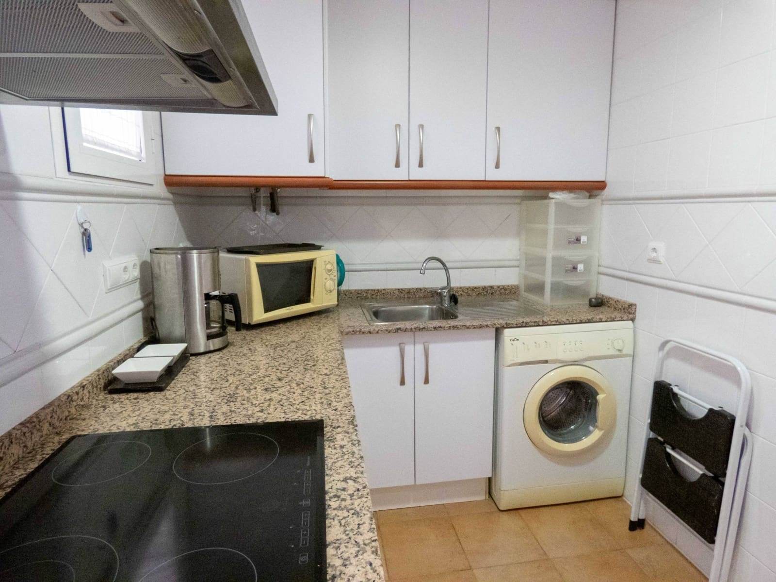 3 slaapkamer Rijtjeshuis te koop in Muchamiel / Mutxamel met zwembad - € 220.000 (Ref: 9530841)