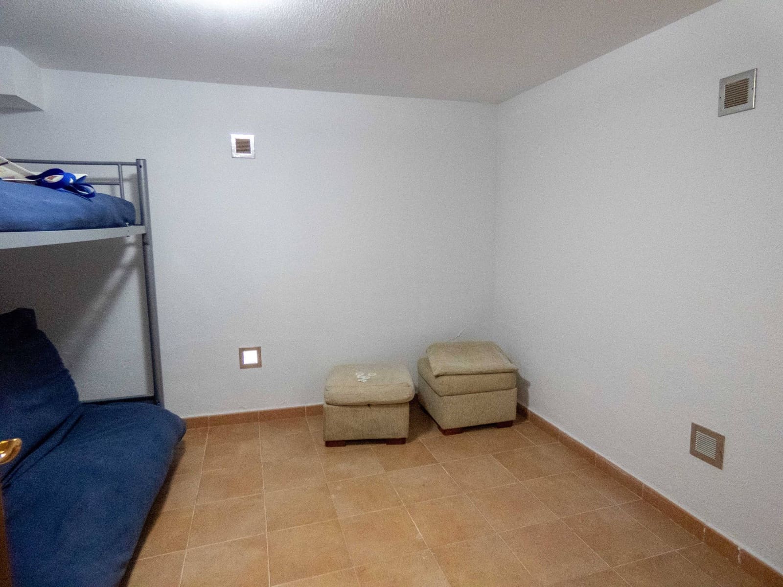 3 slaapkamer Rijtjeshuis te koop in Muchamiel / Mutxamel met zwembad - € 220.000 (Ref: 9530841)