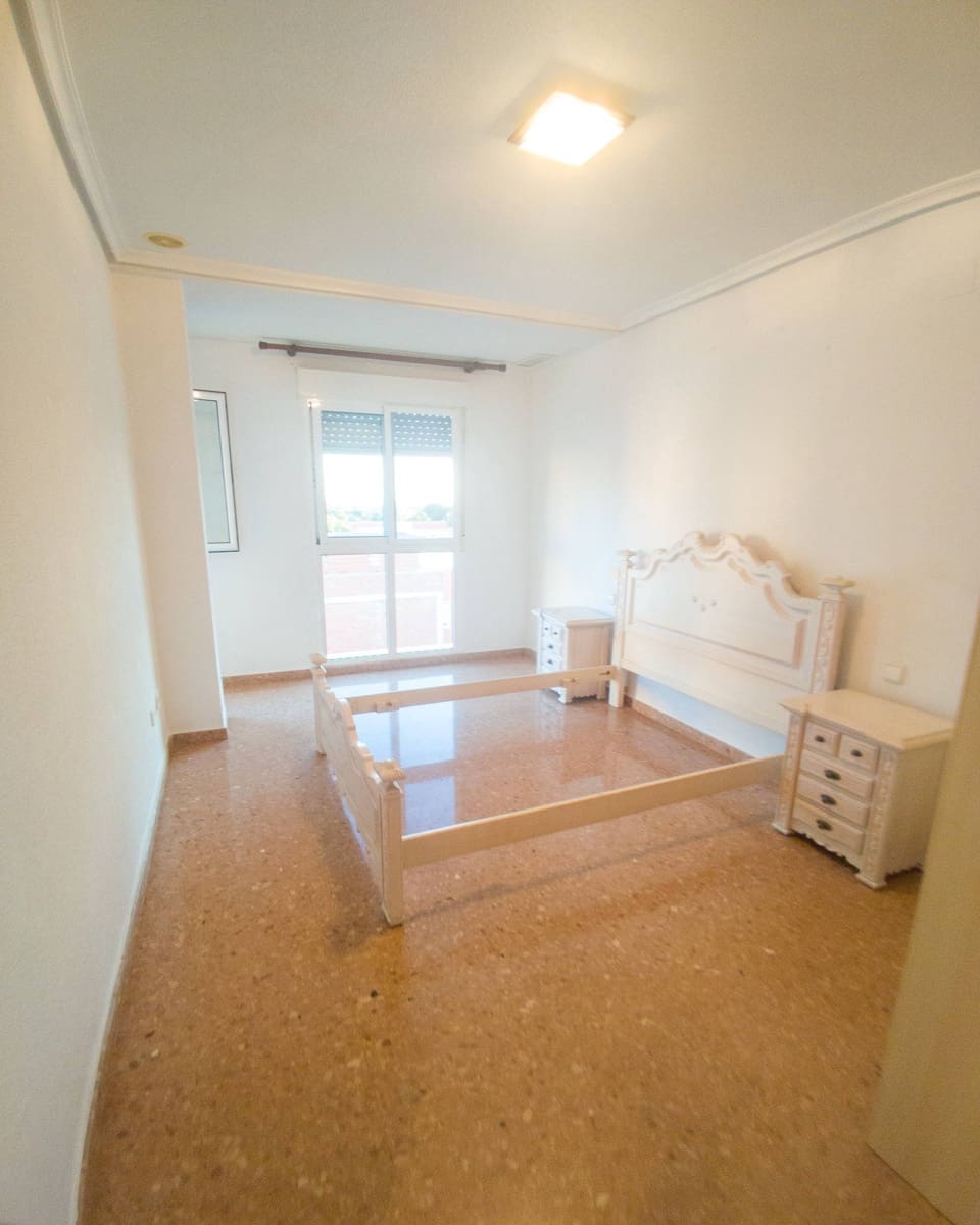 3 sovrum Lägenhet till salu i Torrellano med garage - 179 900 € (Ref: 9537340)