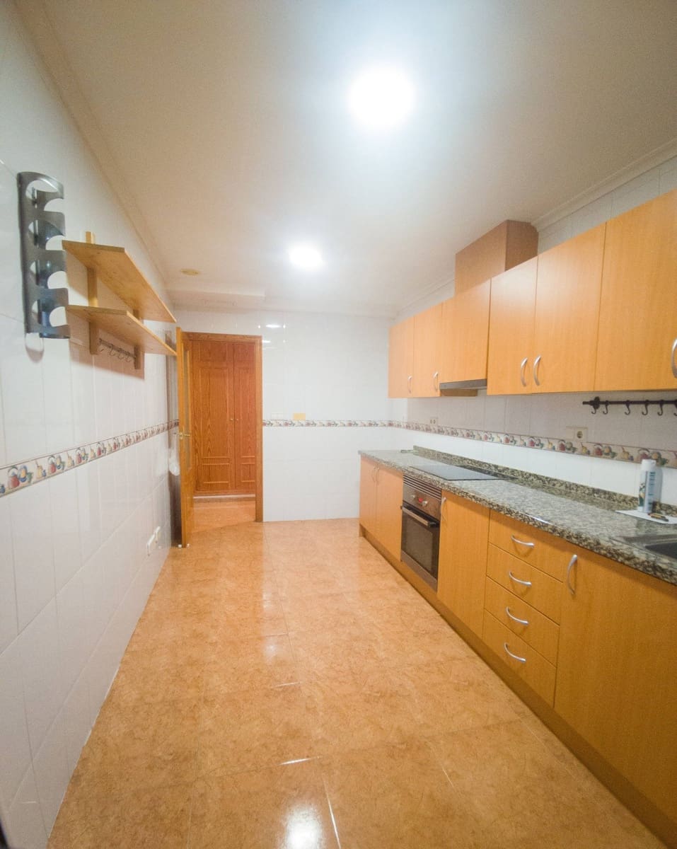 3 sovrum Lägenhet till salu i Torrellano med garage - 179 900 € (Ref: 9537340)