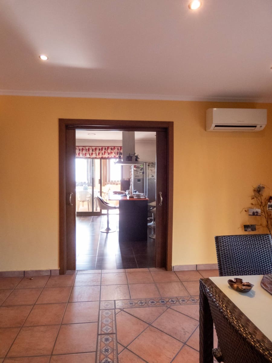 Chalet de 4 habitaciones en San Fulgencio en venta con piscina garaje - 630.000 € (Ref: 9543834)