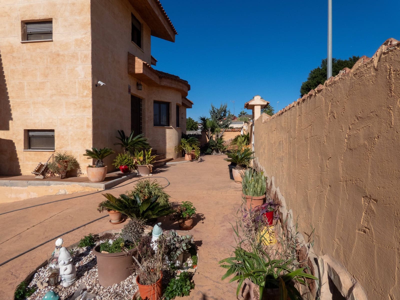 Chalet de 4 habitaciones en San Fulgencio en venta con piscina garaje - 630.000 € (Ref: 9543834)