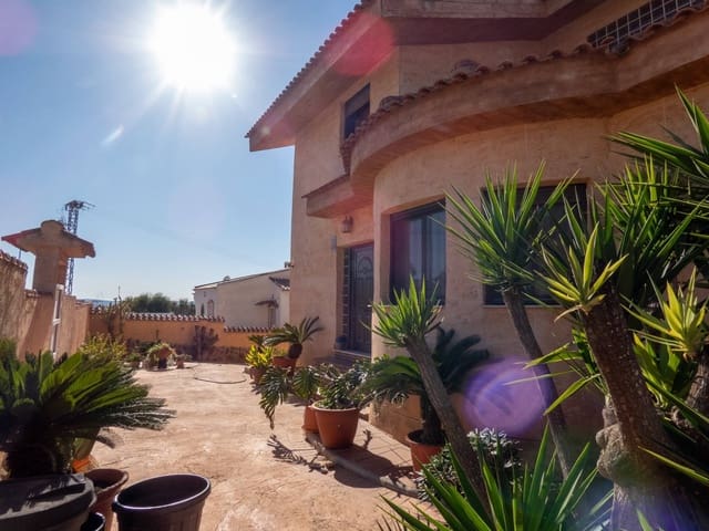 Chalet de 4 habitaciones en San Fulgencio en venta con piscina garaje - 630.000 € (Ref: 9543834)