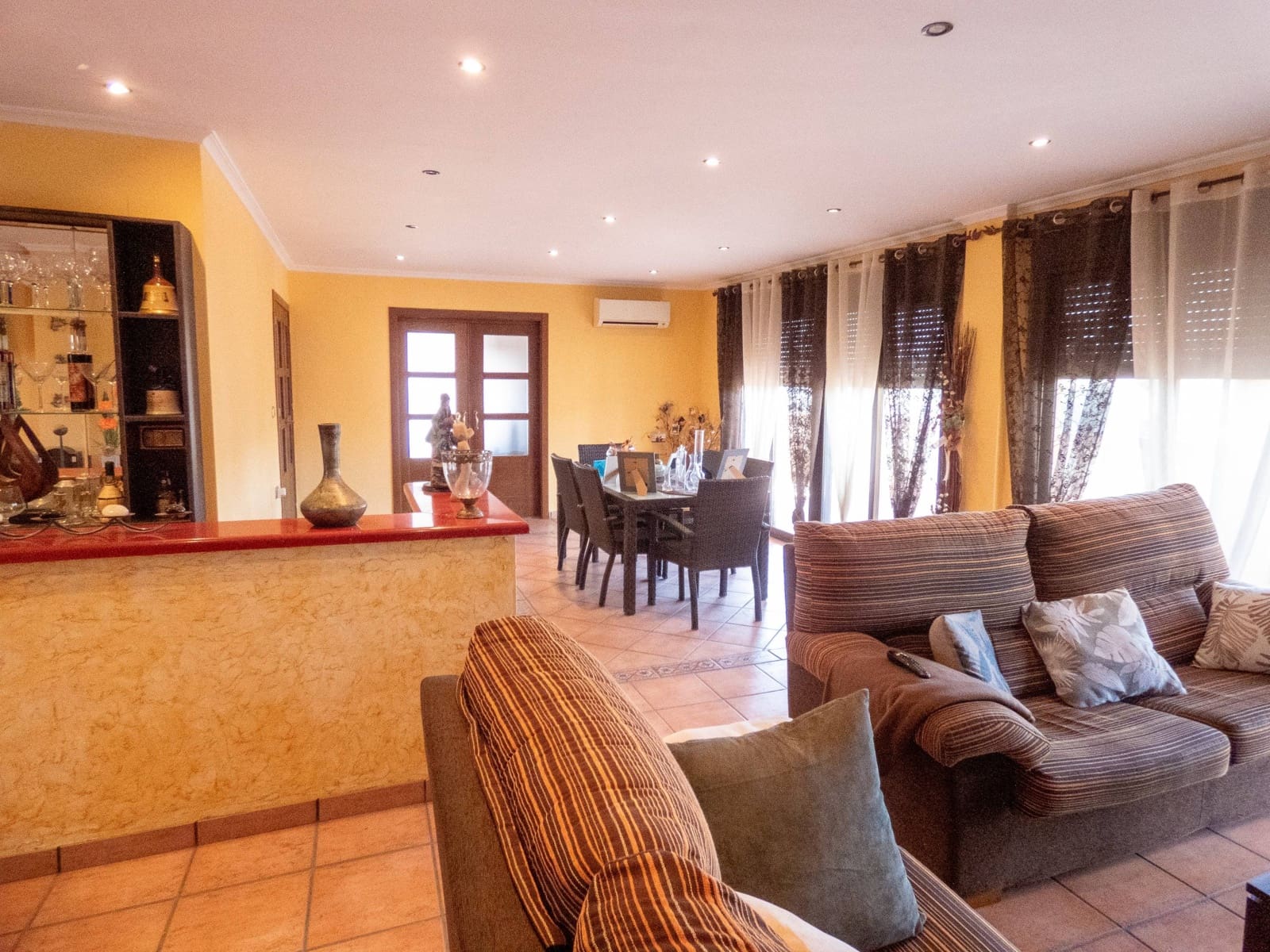 Chalet de 4 habitaciones en San Fulgencio en venta con piscina garaje - 630.000 € (Ref: 9543834)