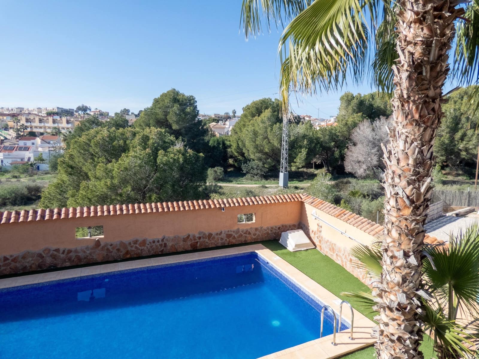 Chalet de 4 habitaciones en San Fulgencio en venta con piscina garaje - 630.000 € (Ref: 9543834)