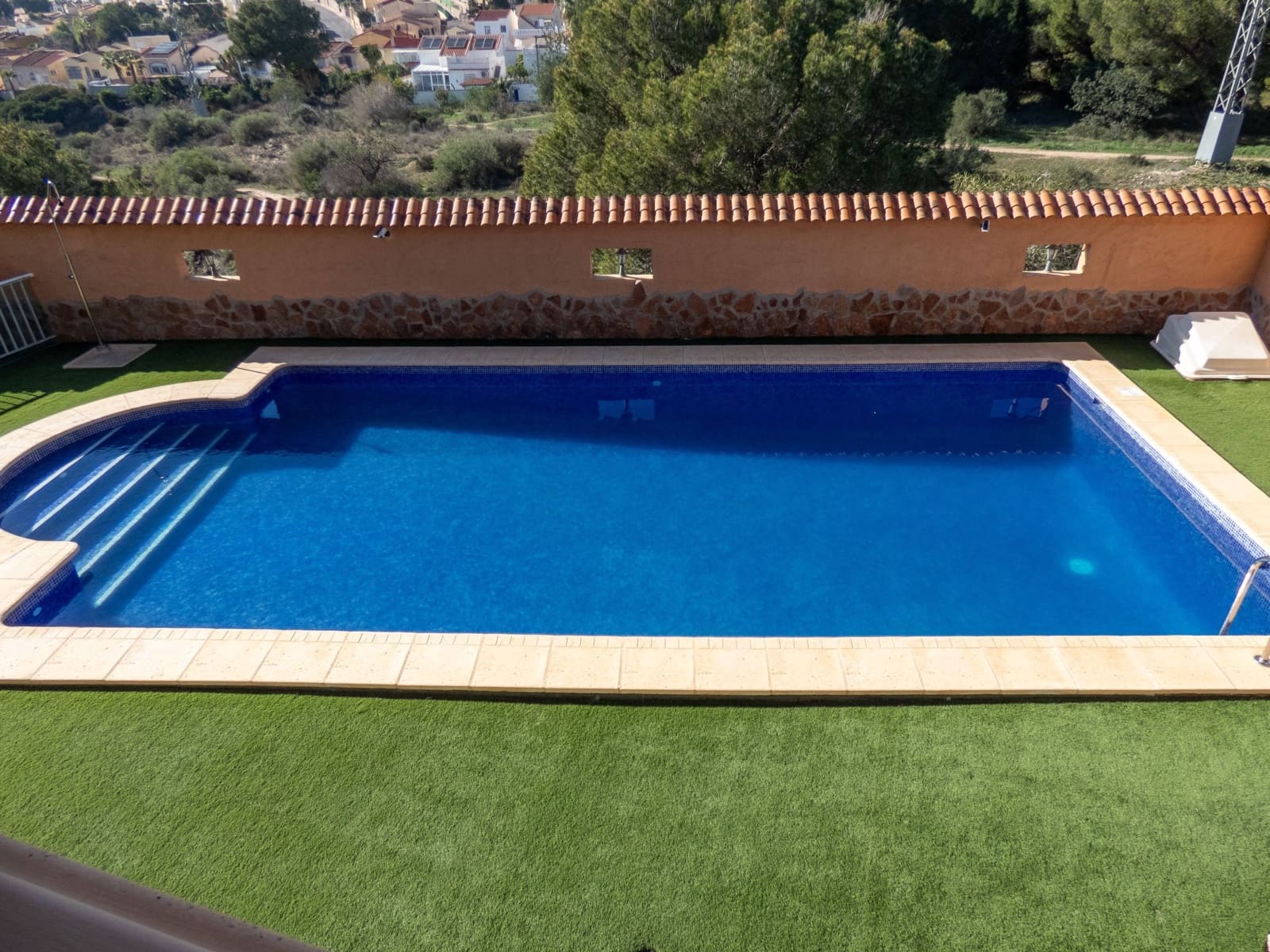 Chalet de 4 habitaciones en San Fulgencio en venta con piscina garaje - 630.000 € (Ref: 9543834)