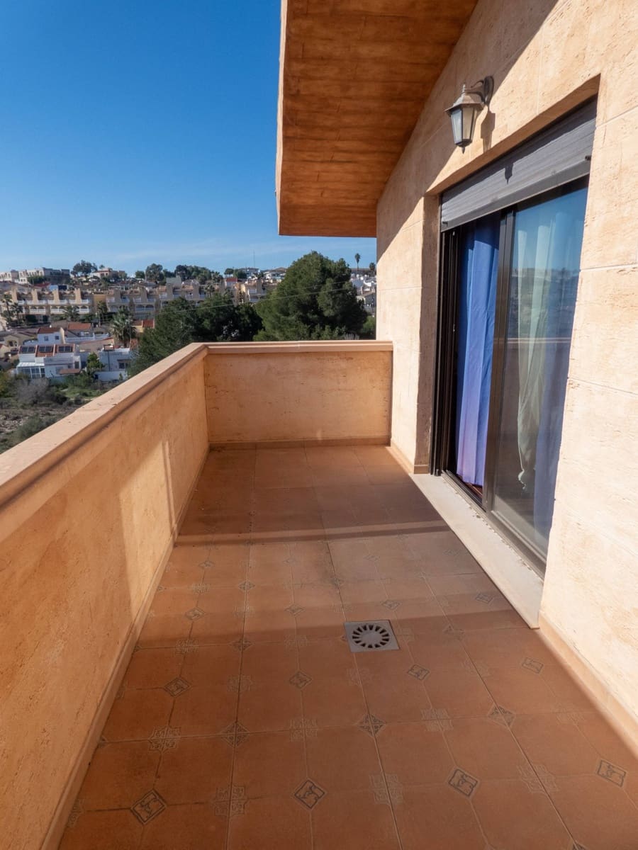 Chalet de 4 habitaciones en San Fulgencio en venta con piscina garaje - 630.000 € (Ref: 9543834)