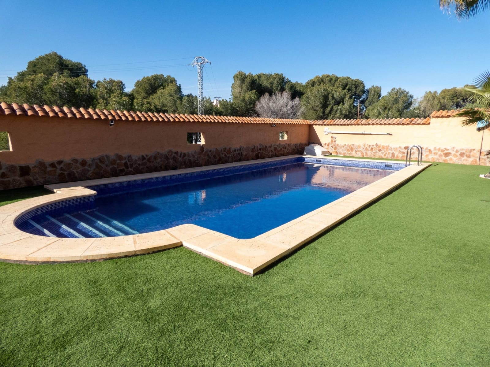 Chalet de 4 habitaciones en San Fulgencio en venta con piscina garaje - 630.000 € (Ref: 9543834)