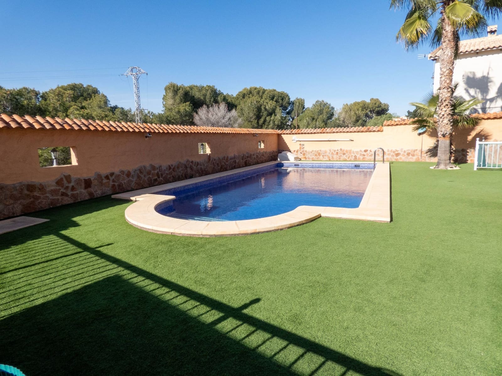 Chalet de 4 habitaciones en San Fulgencio en venta con piscina garaje - 630.000 € (Ref: 9543834)
