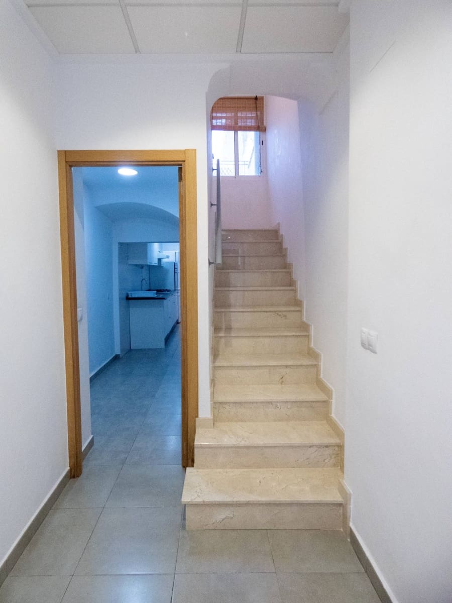 3 bedroom Townhouse for rent in Monovar / Monover - € 600 (Ref: 9543926)