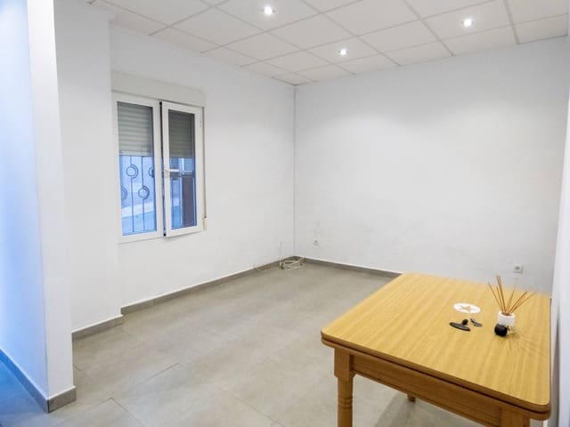 3 bedroom Townhouse for rent in Monóvar / Monóver - € 600 (Ref: 9543926)