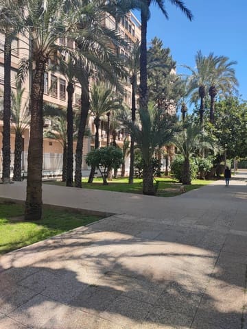 3 Zimmer Wohnung zu verkaufen in Centro, Elche / Elx - 120.000 € (Ref: 9721887)