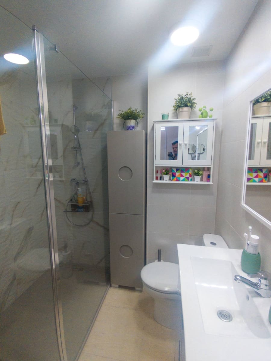 2 slaapkamer Flat te koop in Muchamiel / Mutxamel met zwembad - € 262.000 (Ref: 9732408)