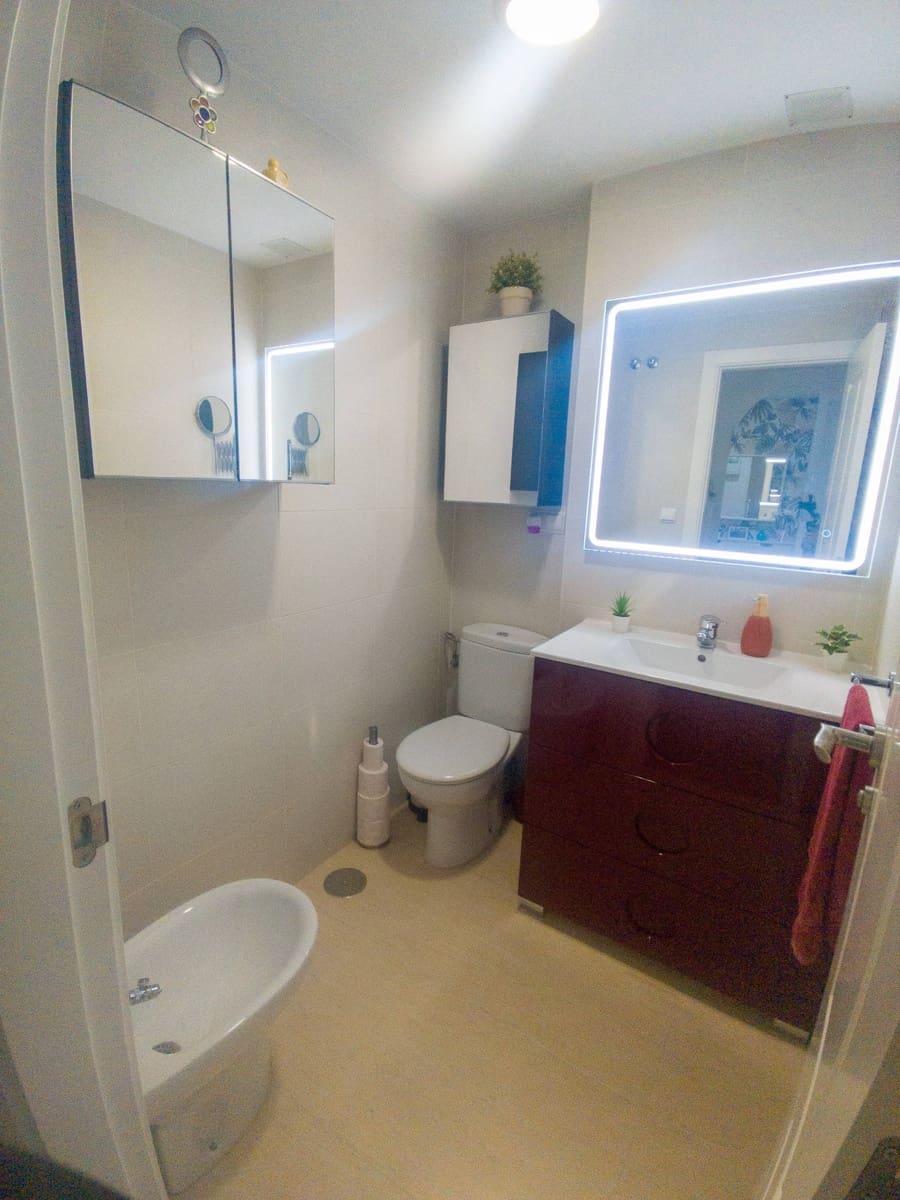 2 slaapkamer Flat te koop in Muchamiel / Mutxamel met zwembad - € 262.000 (Ref: 9732408)