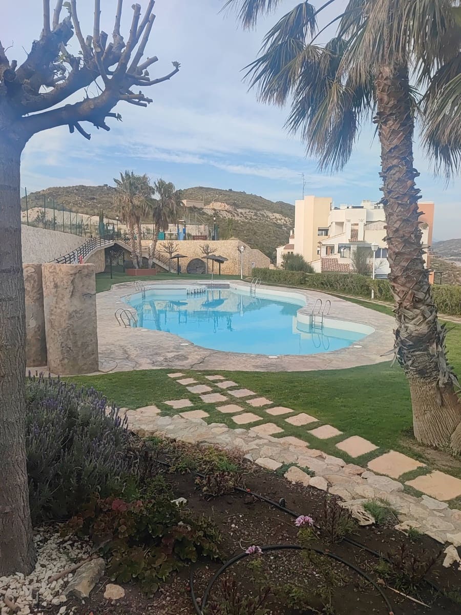 2 slaapkamer Flat te koop in Muchamiel / Mutxamel met zwembad - € 262.000 (Ref: 9732408)