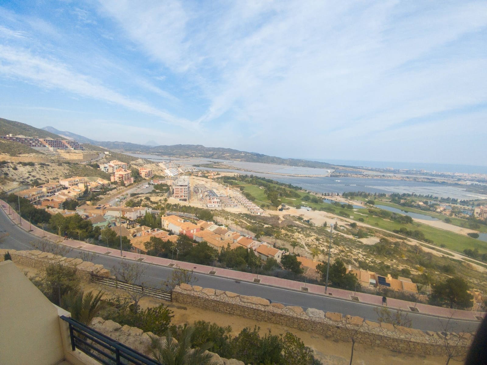 2 slaapkamer Flat te koop in Muchamiel / Mutxamel met zwembad - € 262.000 (Ref: 9732408)