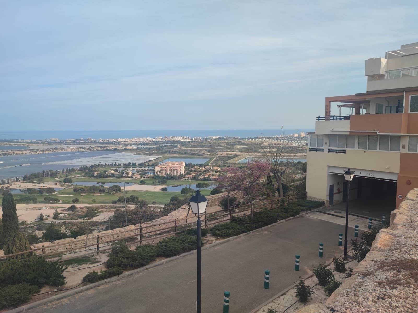 2 slaapkamer Flat te koop in Muchamiel / Mutxamel met zwembad - € 262.000 (Ref: 9732408)