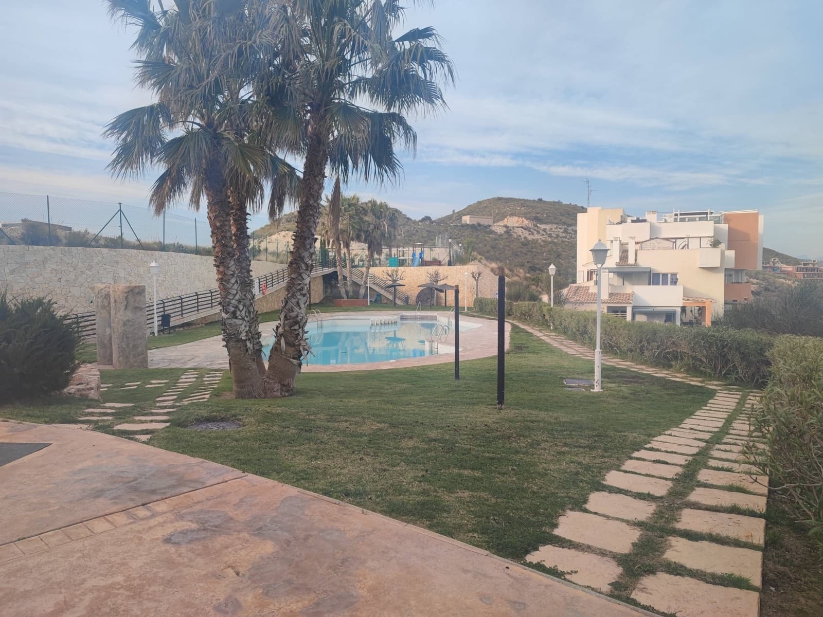 2 slaapkamer Flat te koop in Muchamiel / Mutxamel met zwembad - € 262.000 (Ref: 9732408)