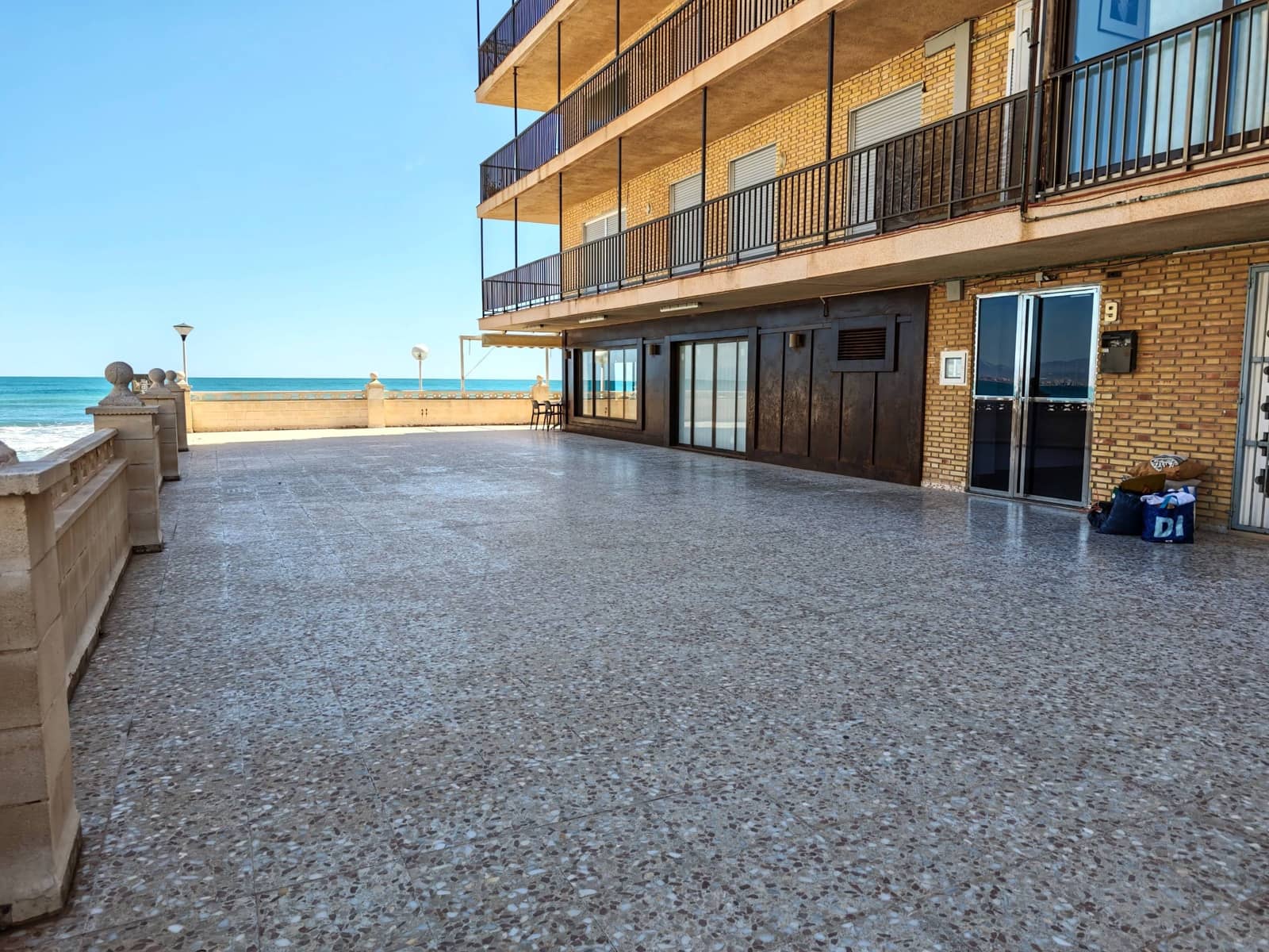 3 soveværelse Lejlighed til salg i Arenales del Sol - € 165.000 (Ref: 9735770)