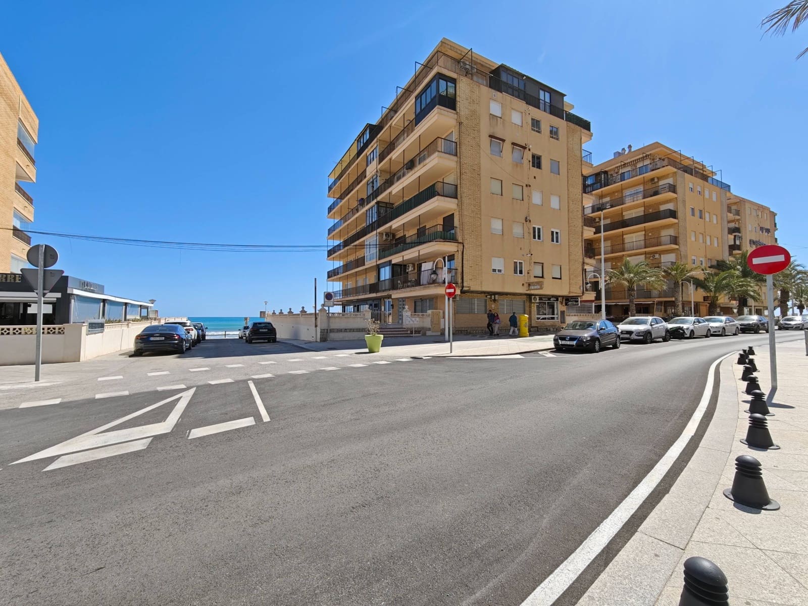 3 soveværelse Lejlighed til salg i Arenales del Sol - € 165.000 (Ref: 9735770)