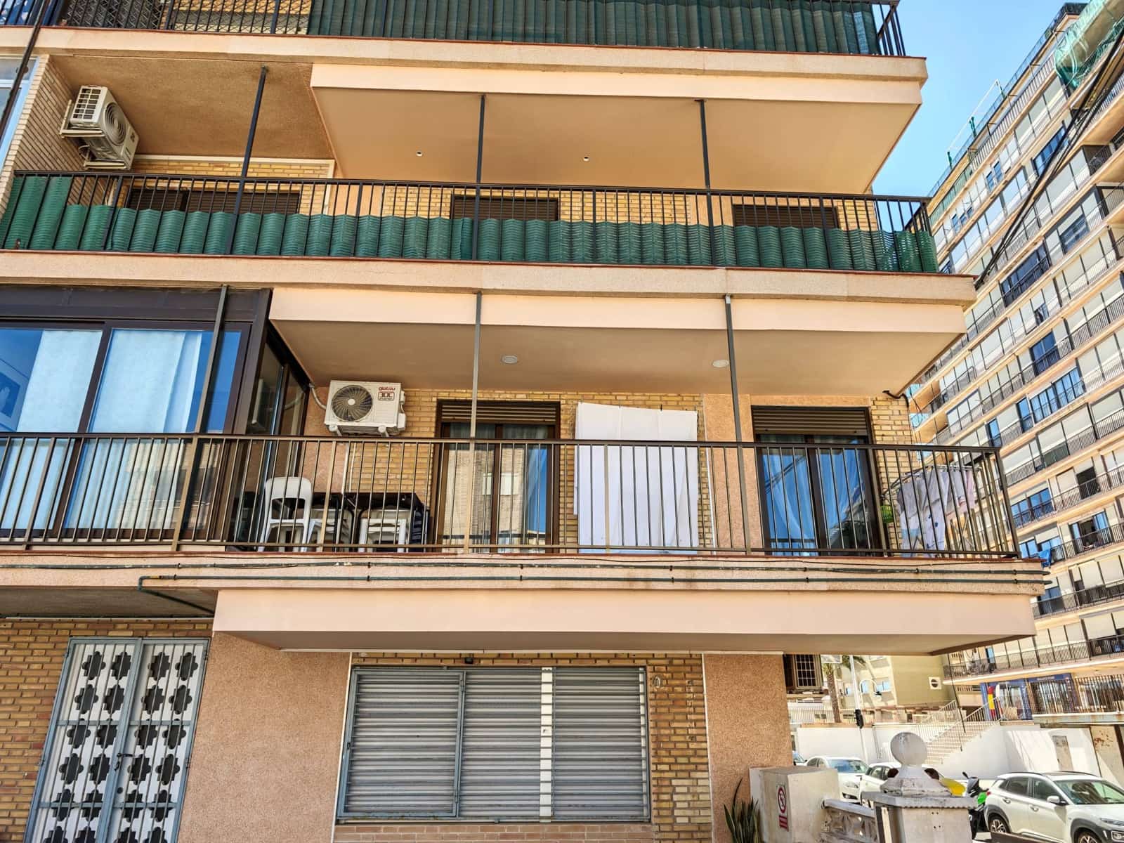 3 soveværelse Lejlighed til salg i Arenales del Sol - € 165.000 (Ref: 9735770)