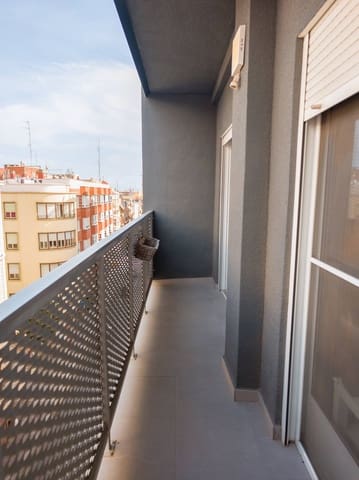 3 sovrum Lägenhet att hyra i Centro, Elche / Elx - 950 € (Ref: 9797319)