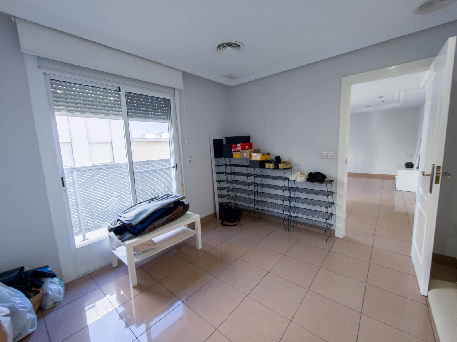 3 sovrum Lägenhet att hyra i Elche / Elx - 950 € (Ref: 9797319)