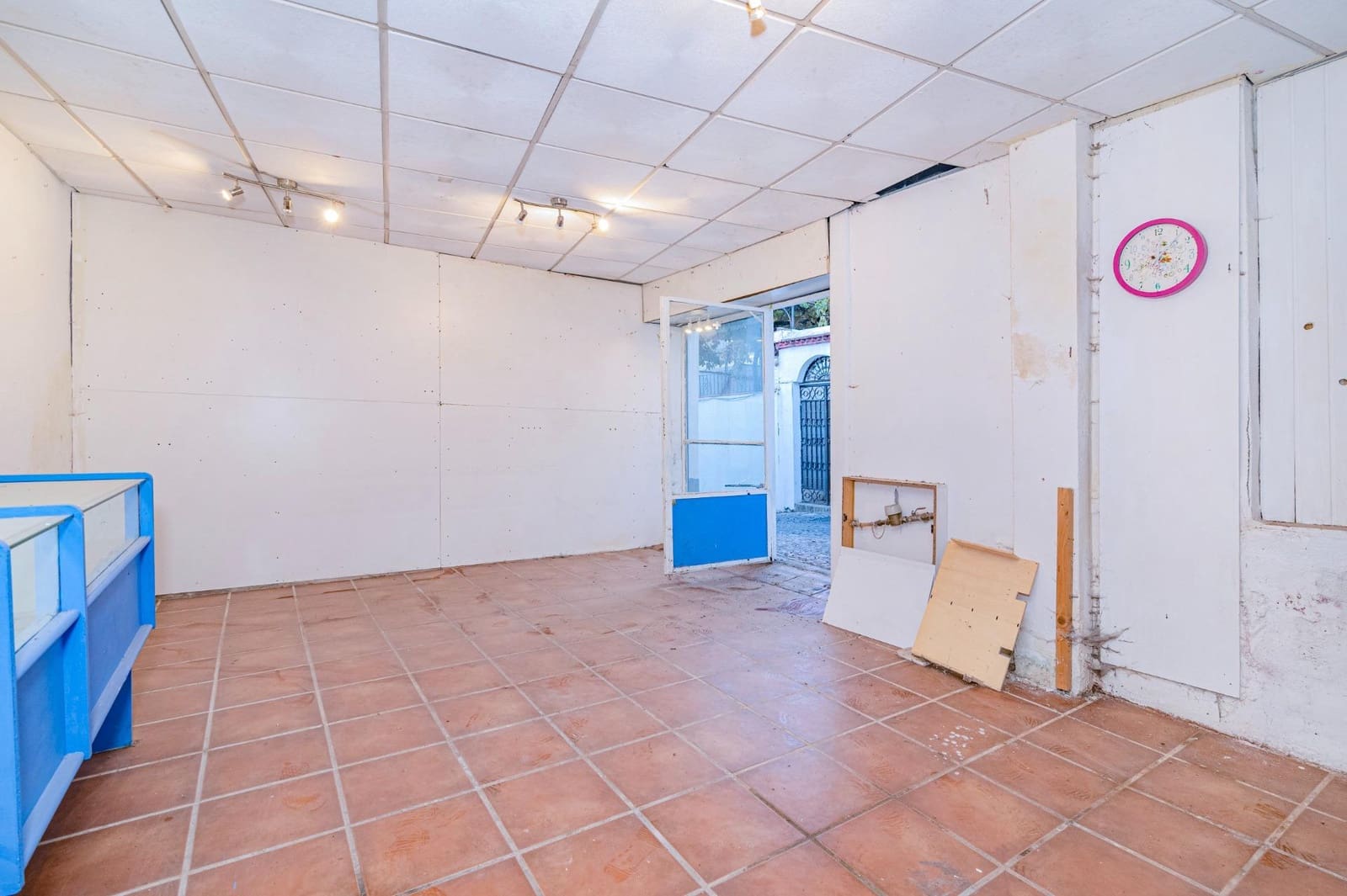 5 bedroom Townhouse for sale in Granada city with garage - € 478,000 (Ref: 10185233)