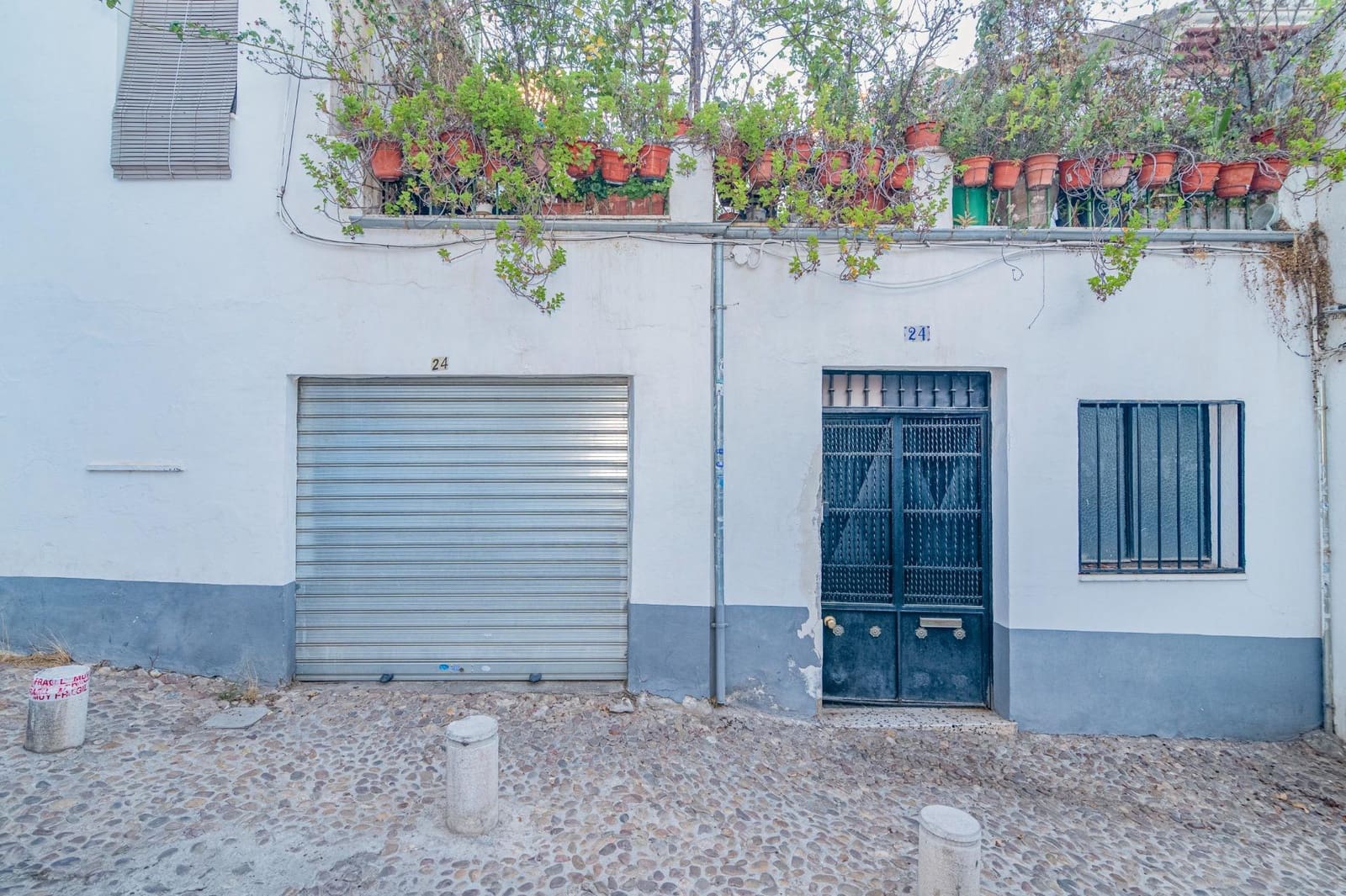 5 bedroom Townhouse for sale in Granada city with garage - € 478,000 (Ref: 10185233)